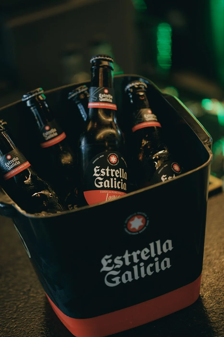 Combo Estrella Galicia — Balde com 6 Long Necks