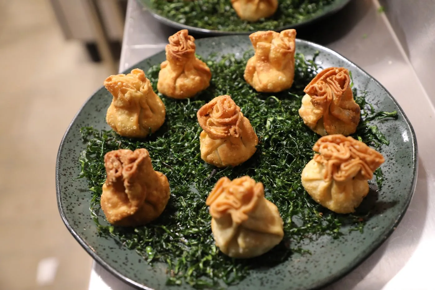Trouxinhas de Alho Poró e Queijo Canastra